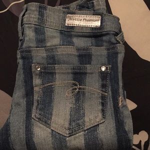 Kids jeans size 6r👱‍♀️ Justice